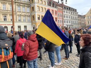 Pomoc Ukrajině. Lidé nabízí byty i chaty, kraj pošle peníze i telefony