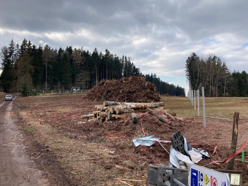 Budoucí trasa obchvatu na Studénce kolem místního hřbitova