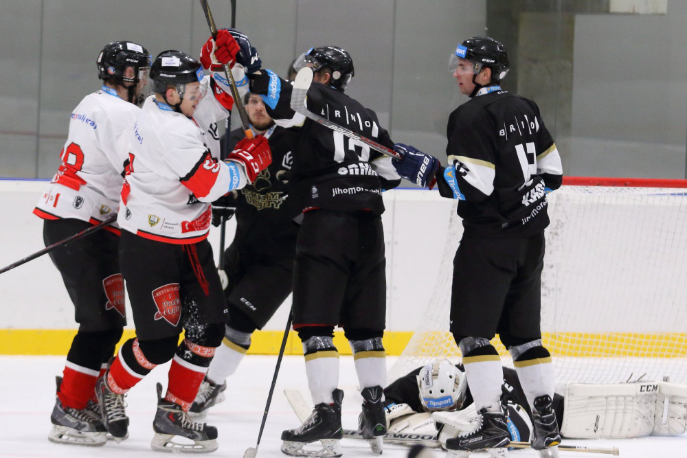 Oba se týmy se v letošní střetly, úspěšnější byli hráči Masarykovy univerzity