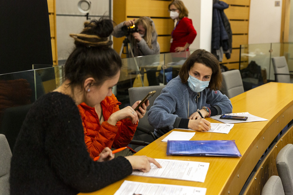Krajské centrum už pomohlo stovkám uprchlíků. Nyní se přestěhuje do Hanáckých kasáren