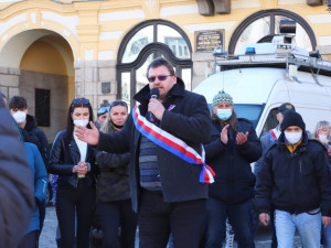 Policie prošetřuje výroky exposlance Volného k invazi na Ukrajině