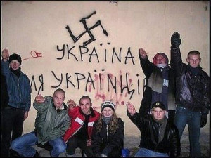 Hajlující Zelenskyj se šíří řetězovými maily. Jde o fake