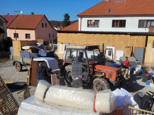 Plzeňský podnikatel spolu s přáteli upravil zchátralý dům pro ukrajinské maminky s dětmi, pracují i na dalších