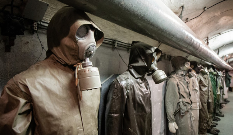 FOTOGALERIE: Podívejte se do největšího protiatomového krytu v Praze