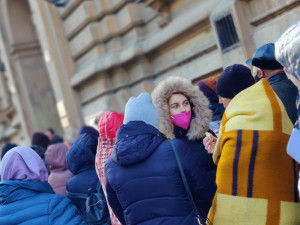 Uprchlíci budou moci o novou humanitární dávku žádat přes on-line aplikaci