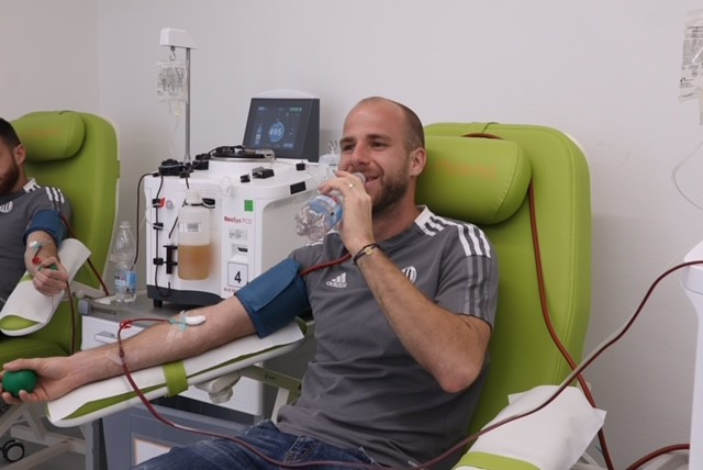 Darovat krevní plazmu může kdokoli ve věku 18-65 let