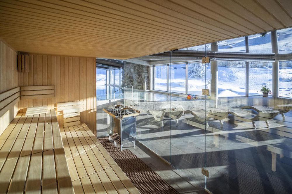 Tradičně netradiční Velikonoce na lyžích, v bazénu i s pomlázkou v ruce