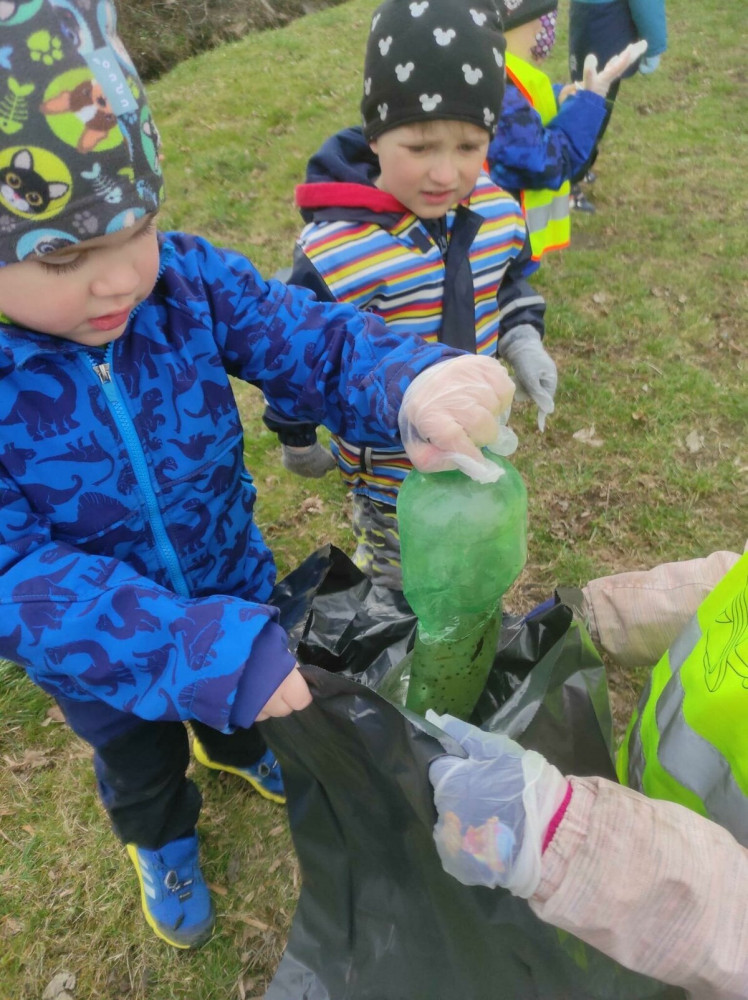 Dobrovolníci nasbírali po Liberci třináct tun odpadu. Úklid ještě nekončí