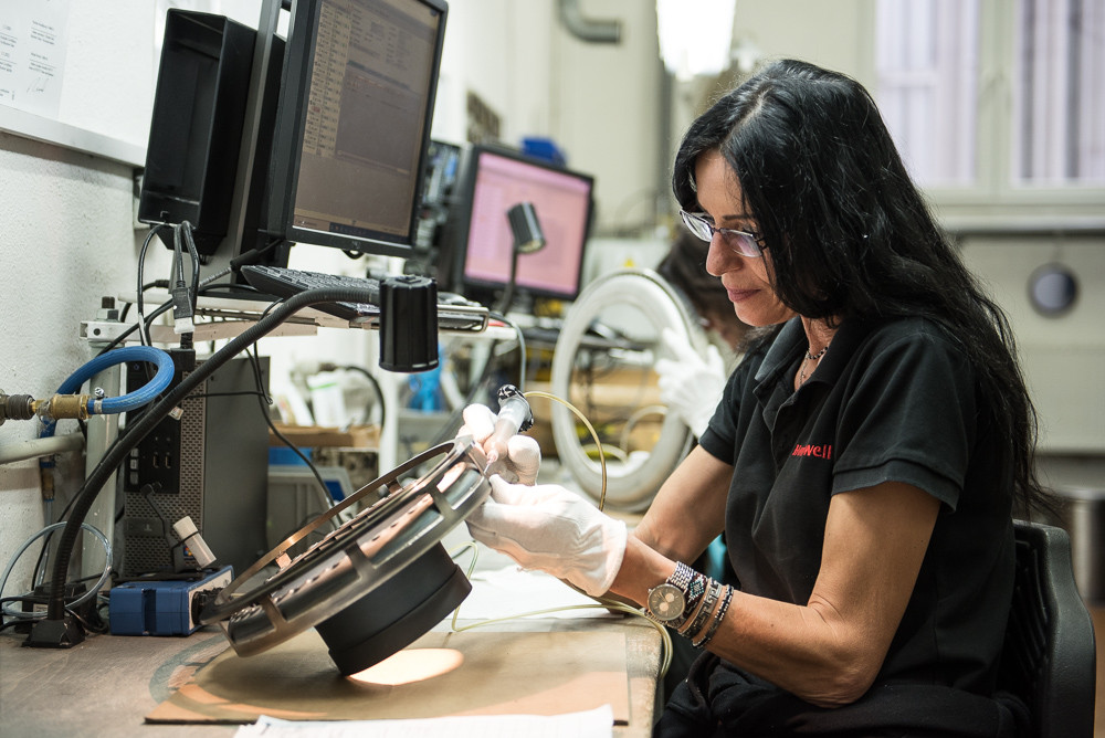 Honeywell hledá více než 100 nových zaměstnanců. Naučí je špičkovou leteckou strojařinu a nabízí nadstandardní benefity