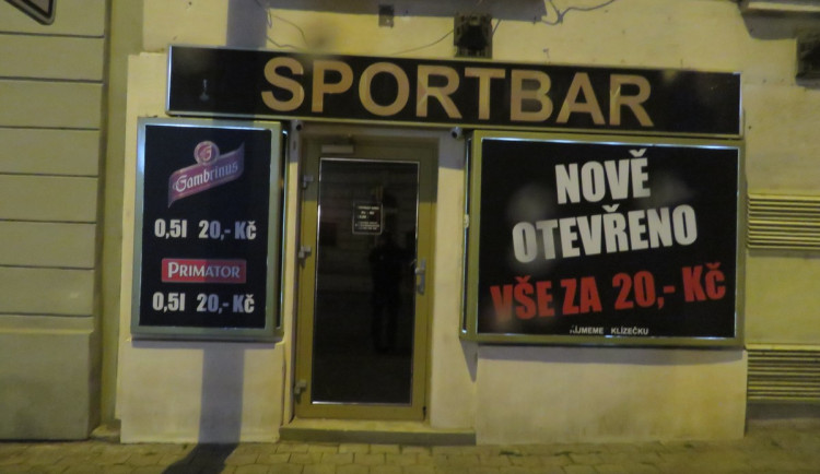 Nelegální herna se tvářila jako sportbar. Provozovateli hrozí pokuta 50 milionů
