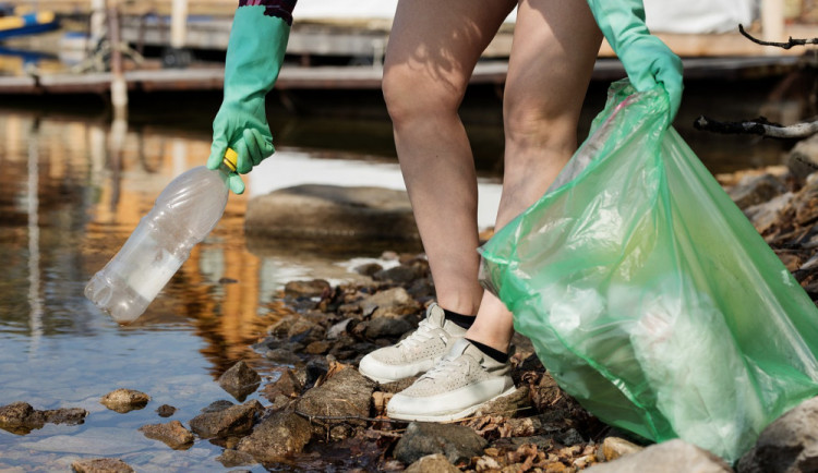 Ukrajinci chystají úklid pražských ulic. Chceme udělat něco na oplátku, říká organizátorka