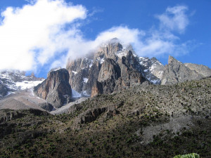 Pomáhaly zahánět zlé duchy. Cestovatel vystavuje v muzeu sbírku afrických masek