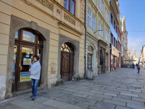 Je nám to líto, ale legenda skončila, říká majitel trafiky na náměstí. Noviny se tam prodávaly více než 100 let