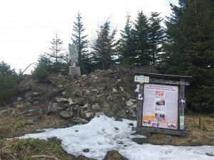 Ztracený trůn krále Zmizelé Šumavy je už opět na původním místě, našel ho náhodně jeden turista