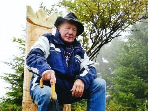 Ztracený trůn krále Zmizelé Šumavy je už opět na původním místě, našel ho náhodně jeden turista