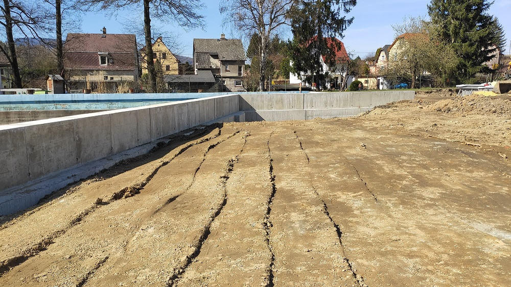 Zrekonstruované koupaliště v Chrastavě otevře v červnu. Voda by měla být kvalitnější