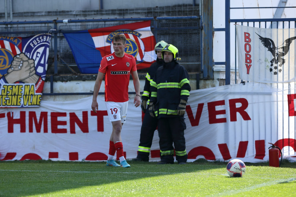 Fotbalisté Zbrojovky zvládli derby s Vyškovem a jsou blízko postupu