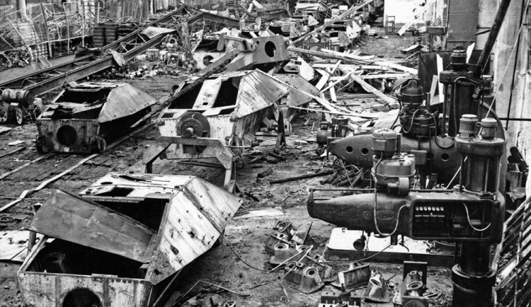 Americké bomby přesně před 77 lety srovnaly se zemí plzeňskou Škodu, stále vyráběla zbraně pro Němce.