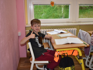 Dětem z Ukrajiny nejvíce chybí jejich tátové, popisuje učitelka z adaptační skupiny na Bolevecké základní škole