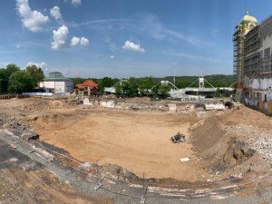 Podívejte se do útrob Průmyslového paláce, kde probíhá unikátní rekonstrukce.