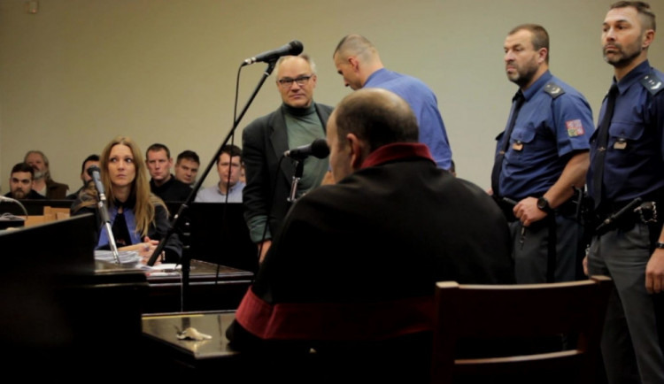 Soudy v případu konopného léčitele Dušana Dvořáka ignorovaly důkazy.