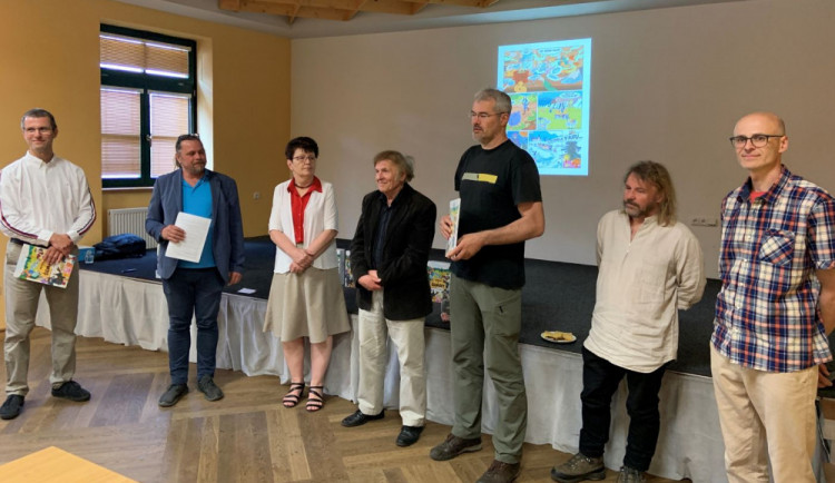 Slavné šumavské postavy i příběhy ožívají v originálním komiksu
