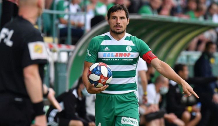 Klukům ještě stačím, mám chuť přidat další sezónu, hlásí po záchraně Bohemky jednačtyřicetiletý Jindřišek