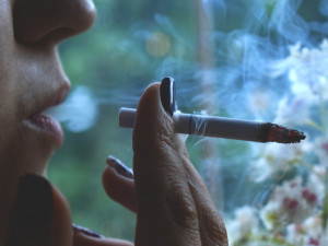 Asociace: Zákaz kouření gastronomii prospěl, komplikací jsou bezdýmné cigarety