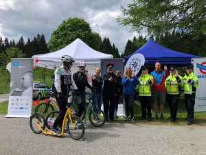 Projekt Na kole jen s přilbou vyjede opět chránit zdraví cyklistů