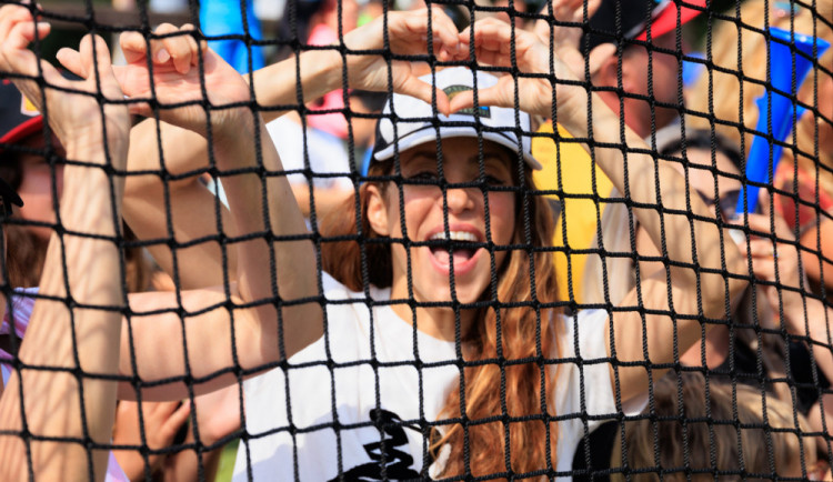 Na Hlubokou dorazili zpěvačka Shakira a Gérard Piqué. Přijeli podpořit syna na baseballový turnaj,