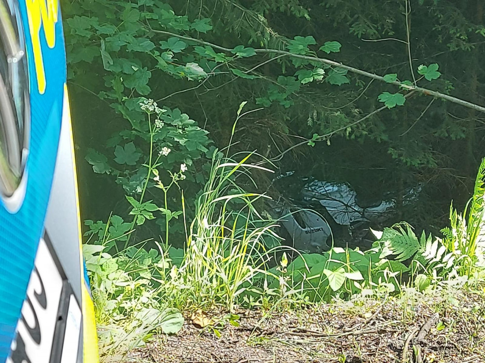 Tragický víkend na silnicích. V hradeckém kraji po nehodách zemřeli dva motorkáři