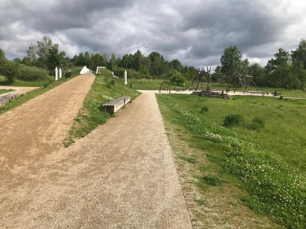 Park 4Dvory mezi sídlišti Máj a Vltava v Českých Budějovicích.