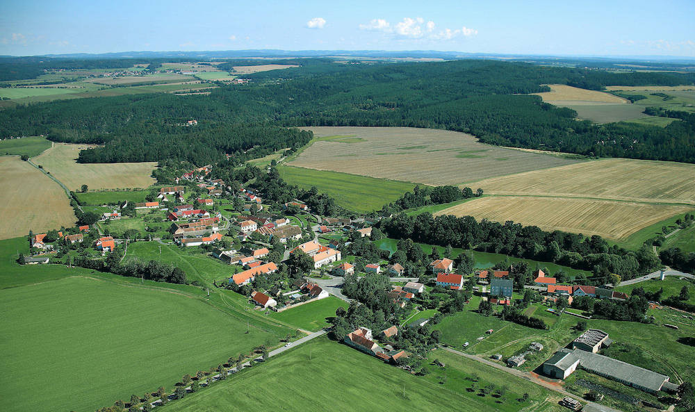 Vesnicí roku pro Jihočeský kraj se staly Albrechtice nad Vltavou. O titul soutěžilo 15 obcí