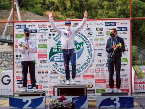 Ani sebelepší vodák vodu nepřepere. Na nebezpečném místě si s ním vždycky udělá, co chce.