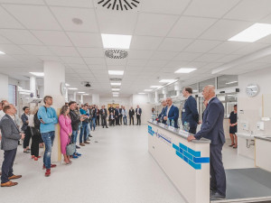 Budějcká nemocnice představila nové prostory za více než miliardu. Vzniklo tam 12 operačních sálů