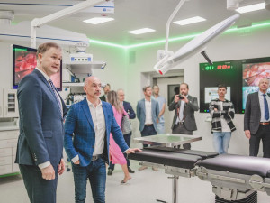 Budějcká nemocnice představila nové prostory za více než miliardu. Vzniklo tam 12 operačních sálů