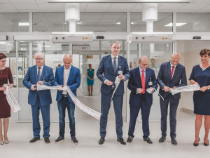 Budějcká nemocnice představila nové prostory za více než miliardu. Vzniklo tam 12 operačních sálů