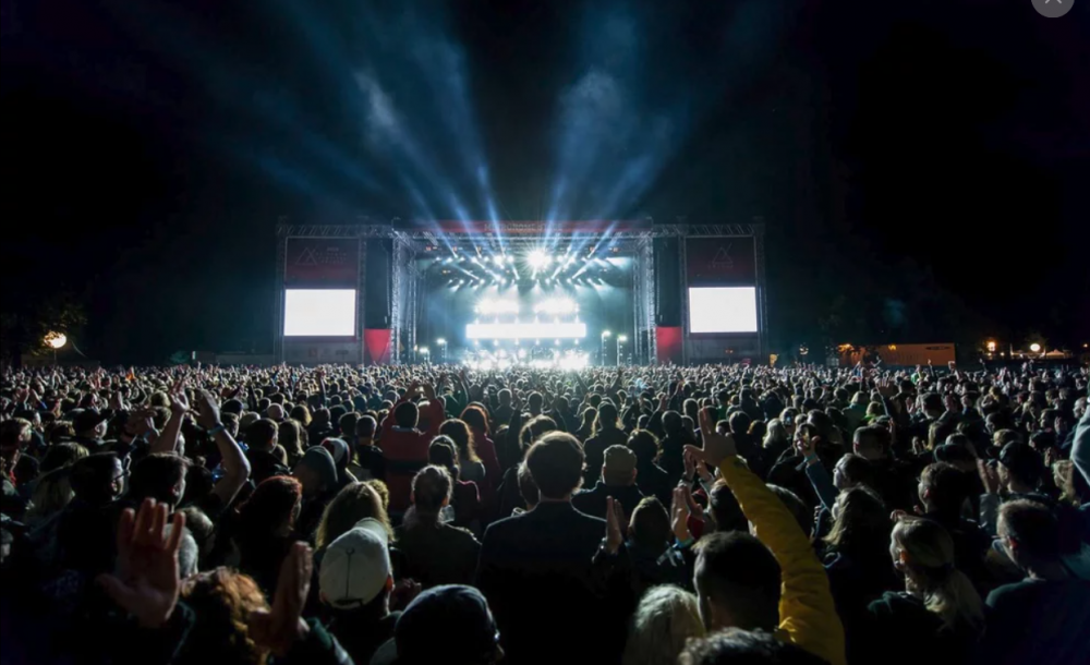 Nick Cave, Tata bojs, Nobodylisten a řada dalších. V Praze opět proběhne festival Metronome Prague