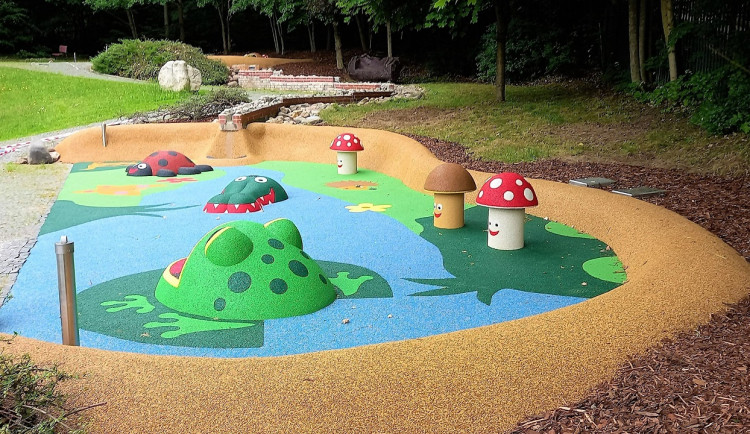 Vodní svět v Dětském koutku prošel kompletní obnovou. Umělecká keramická fontána se přemístila