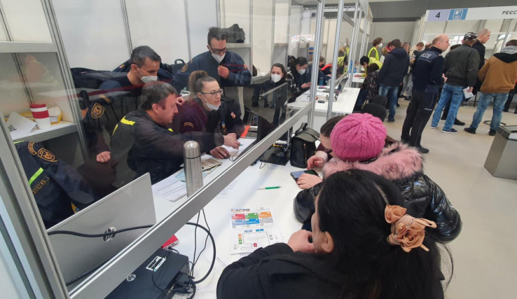 Vláda projedná ve středu změny solidárního příspěvku na ubytování uprchlíků