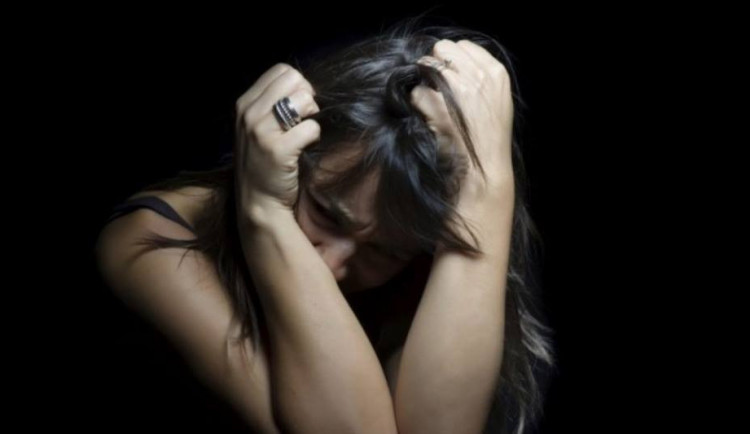 V Praze vznikla iniciativa Pod svícnem. Upozorňuje na problematiku domácího násilí