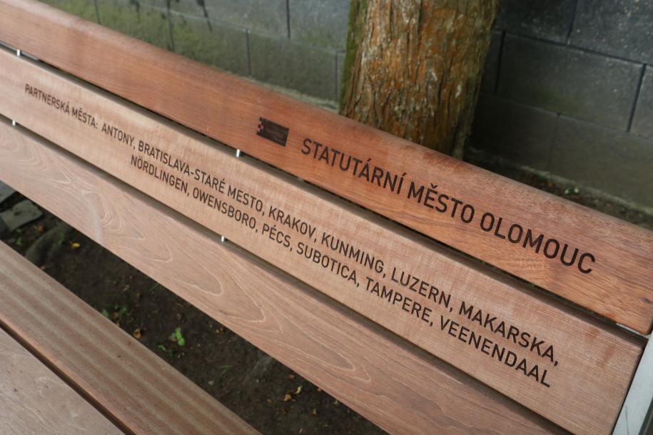 lavička přátelství