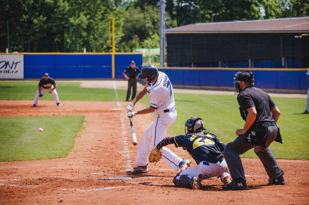 Sokol Hluboká porazil v sérii Olympii Blansko 3:0 na zápasy a Martin Mužík trefil ve dvou domácích utkáních tři  homeruny