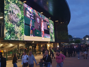 Účastníci Race to Wimbledon navštívili nejslavnější tenisový turnaj světa. Příští rok zamíří na Roland Garros