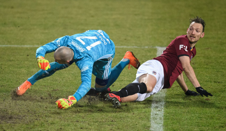 size4-16138525339049-241-sparta-vyhrala-ve-zline-k-vitezstvi-pomohla-sporna-penalta-i-nepovedena-mala-domu