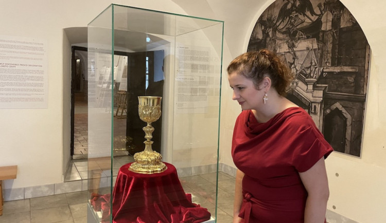 Brněnští kapucíni uviděli v televizi kalich barona Trencka. Nyní ho vystavují.