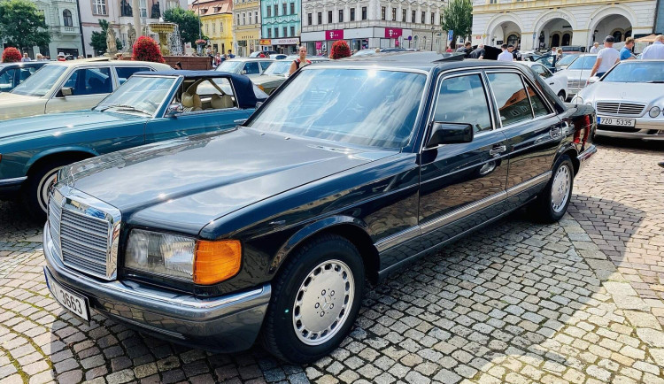 VÍKEND PODLE DRBNY: Křehká krása, sraz mercedesů a pozorování noční oblohy