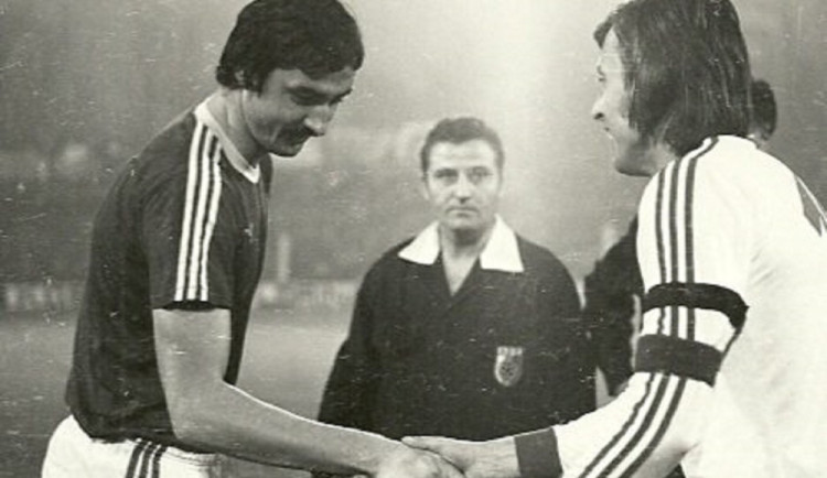 Zemřel fotbalista Václavíček, olympijský vítěz a kapitán mistrovského Brna.