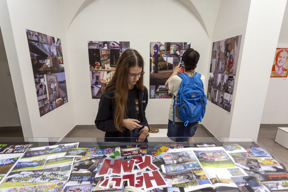 Vernisáž unikátní výstavy, která představuje olomouckou street art a graffiti scénu za posledních třicet let