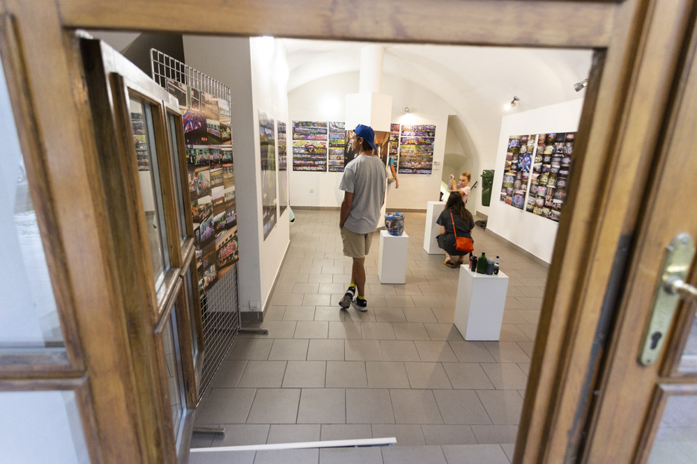 Vernisáž unikátní výstavy, která představuje olomouckou street art a graffiti scénu za posledních třicet let